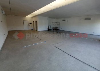 IMG_20230404_163304.jpg - Ufficio via Iv novembre, Paruzzaro - foto 13