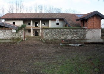 IMG_9063.JPG - Rustico via agogna, Cavaglietto - foto 2