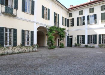 facciata - Stabile - Palazzo via dei Partigiani, 1, Sizzano - foto 1