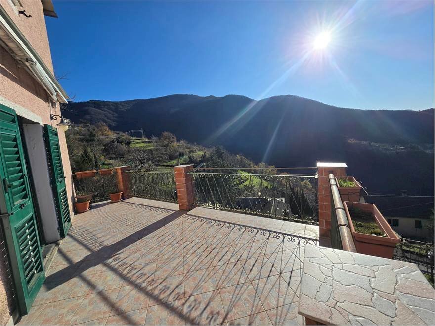 Villa Borzonasca - foto 1