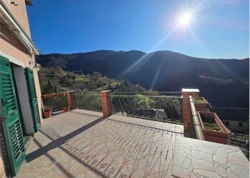 Villa Borzonasca - foto 1