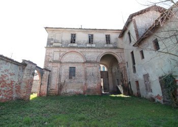 Palazzo Storico Piazza Castello, 1, Monasterolo di Savigliano - foto 7