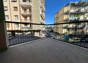 Quadrilocale Via Genova, Savona (zona Valloria) - foto 1