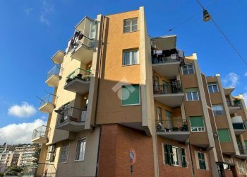 Quadrilocale Via Genova, Savona (zona Valloria) - foto 32