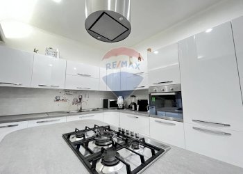 Appartamento Napoli (zona San Lorenzo) - foto 4