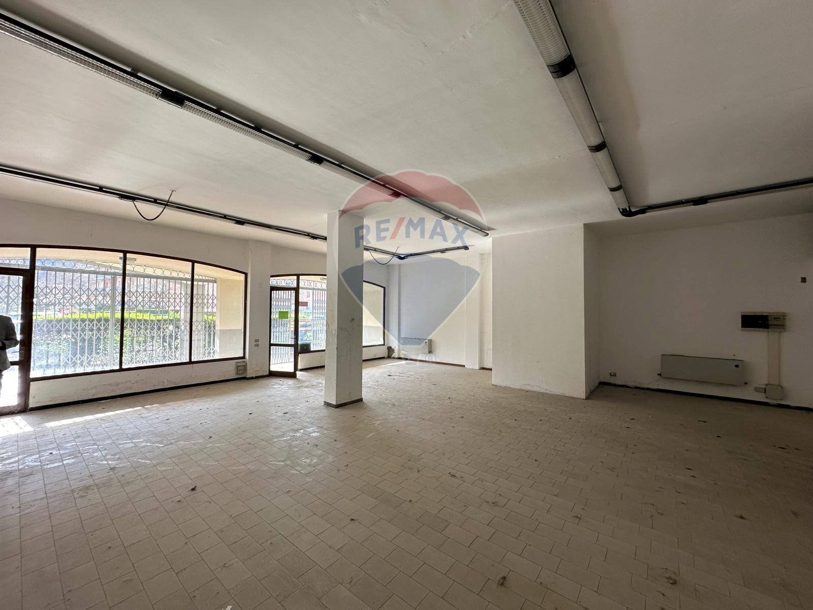 Negozio largo volontari del sangue, Trescore Balneario - foto 3