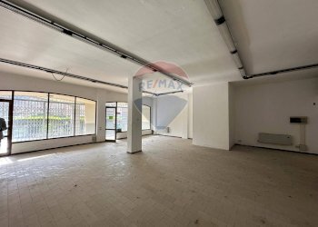 Negozio largo volontari del sangue, Trescore Balneario - foto 3