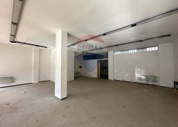 Negozio largo volontari del sangue, Trescore Balneario - foto 7