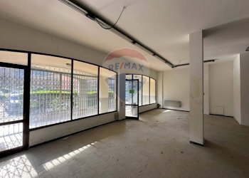 Negozio largo volontari del sangue, Trescore Balneario - foto 8