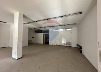 Negozio largo volontari del sangue, Trescore Balneario - foto 10