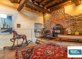 Stanza arredata - Villa via Castello, Gattico-Veruno - foto 10