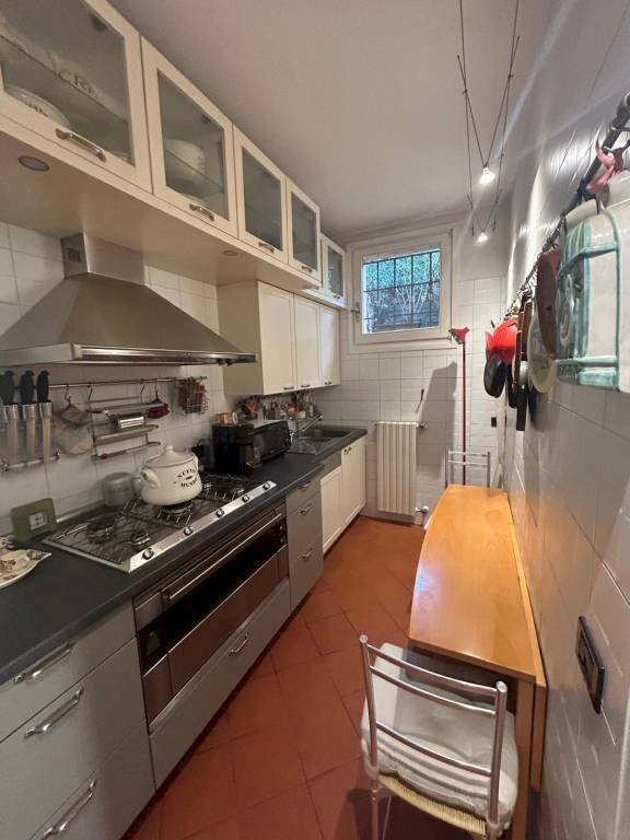 Cucina - Bilocale via San Mamolo, 25, Bologna (zona Colli) - foto 3