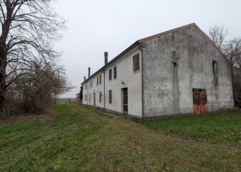 Facciata - Rustico via San Genesio, Stienta - foto 5