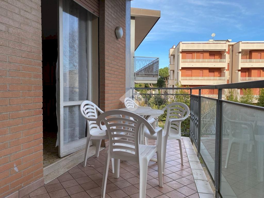Three-room apartment Viale Titano, Cervia - photo 1