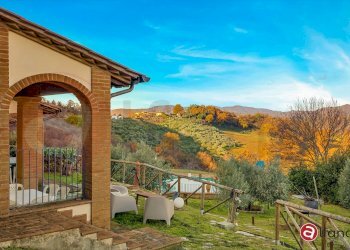 Semi-detached Villa località Trosceto, Assisi - photo 12