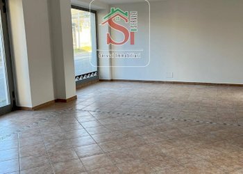 Locale Commerciale Via gotti, Villa d'Almè - foto 19