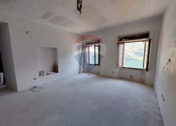 Quadrilocale Fraz. Torriggia, Laglio - foto 10