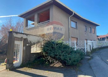 Three-room apartment via Chiesa, Monguzzo - photo 2