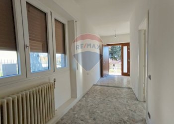 Three-room apartment via Chiesa, Monguzzo - photo 7
