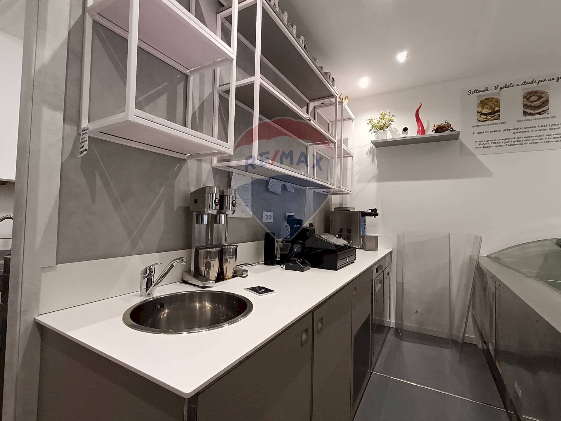 Attività Commerciale Via Borghetto, Torre Boldone - foto 2