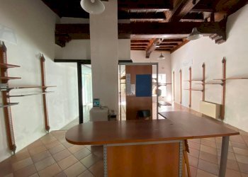 Interno non residenziale - Shop via del Duomo, Pinerolo - photo 7