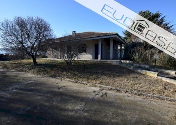 Villa strada calliera 18, Bricherasio - photo 4