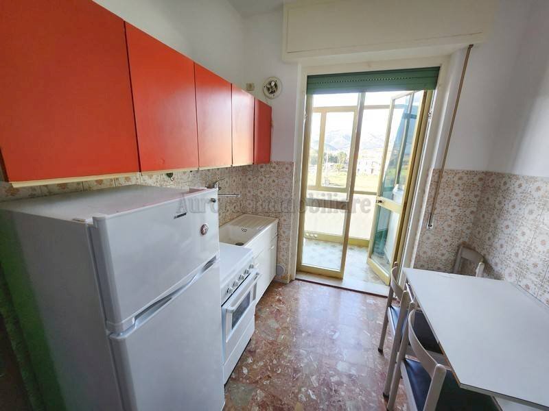 Two-room apartment Corso Leonardo da Vinci, Borghetto Santo Spirito - photo 3