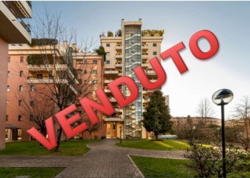Trilocale via Cottolengo 7, Milano - foto 1