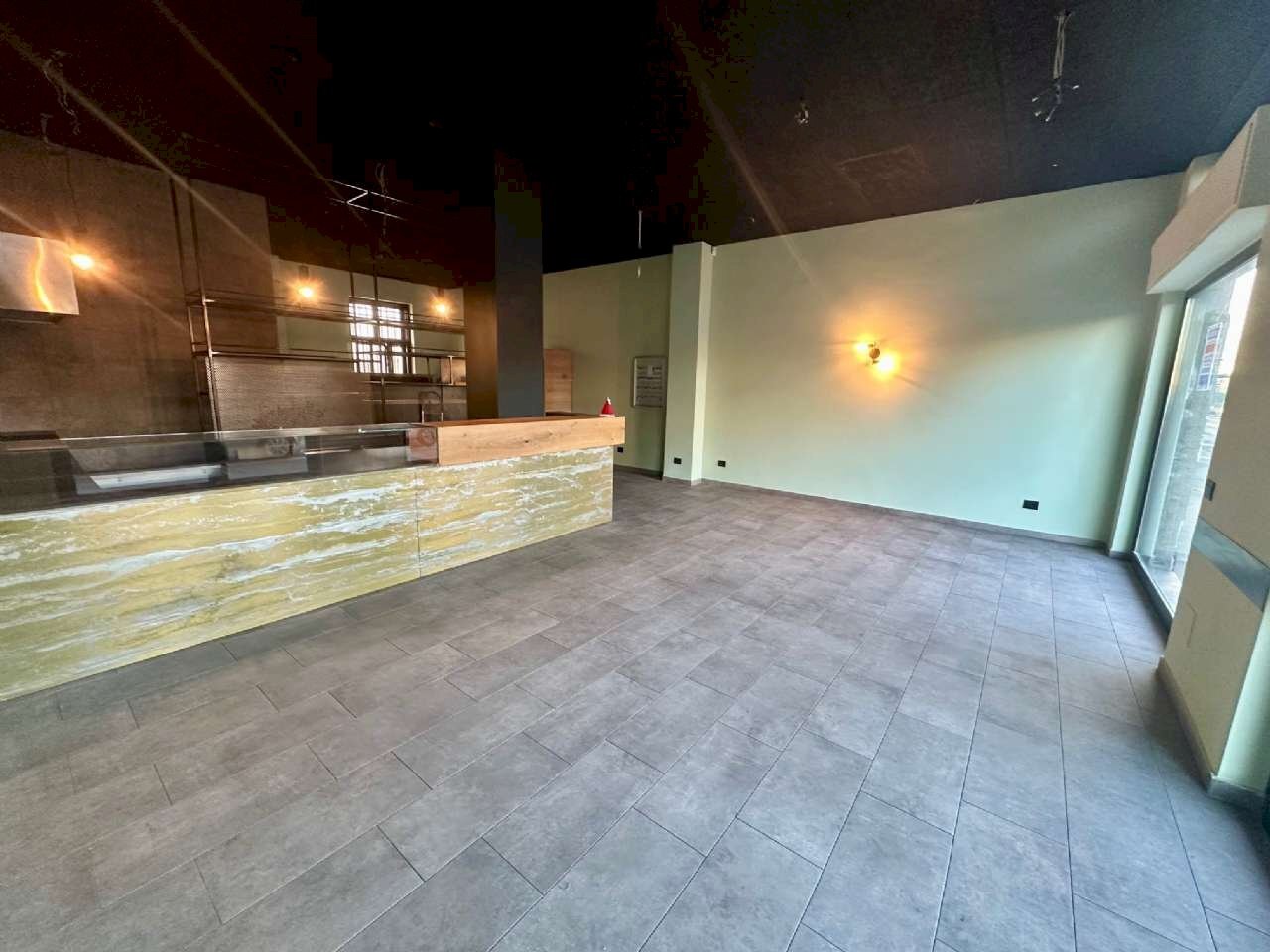 Locale Commerciale via Lodovico il Moro 59, Milano - foto 2