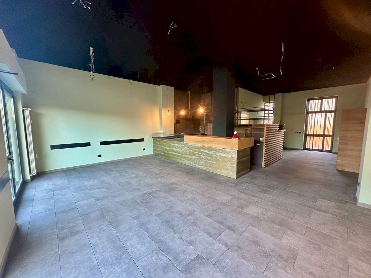 Locale Commerciale via Lodovico il Moro 59, Milano - foto 3