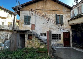 Facciata - Casa indipendente via Adua, Saluzzo - foto 17