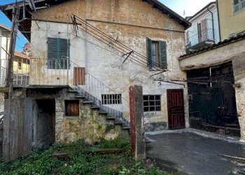Facciata - Casa indipendente via Adua, Saluzzo - foto 24