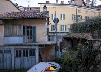 Facciata - Casa indipendente via Adua, Saluzzo - foto 26