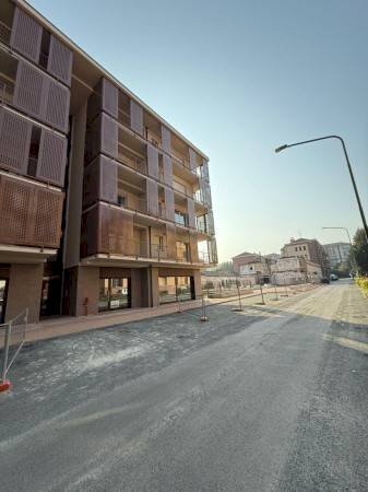 Facciata - Negozio via Cesare Ramo, 1, Buttigliera Alta - foto 3