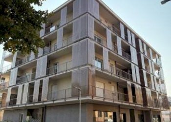 Facciata - Negozio via Cesare Ramo, 1, Buttigliera Alta - foto 2