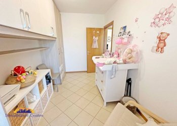 Camera da letto - Trilocale piazza 4 Novembre, 10, Povegliano Veronese - foto 12