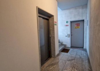 Ingresso - Ufficio via Isaac Newton, 9, Pero - foto 4