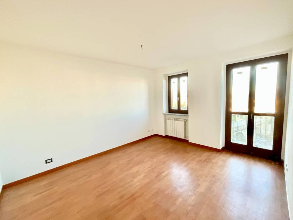 Camera da letto - Bilocale via Giovanni Trimaglio, 39, Busca - foto 1