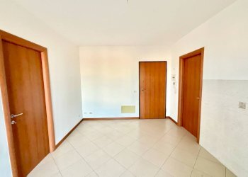 Soggiorno - Bilocale via Giovanni Trimaglio, 39, Busca - foto 9