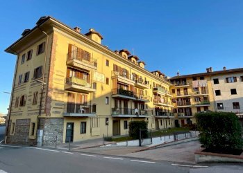 Facciata - Bilocale via Giovanni Trimaglio, 39, Busca - foto 2