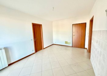 Soggiorno - Bilocale via Giovanni Trimaglio, 39, Busca - foto 9