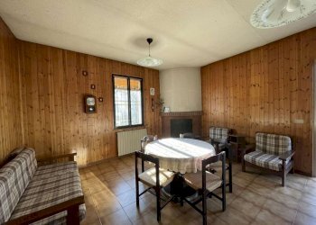 Porzione di casa Casalfiumanese - foto 2