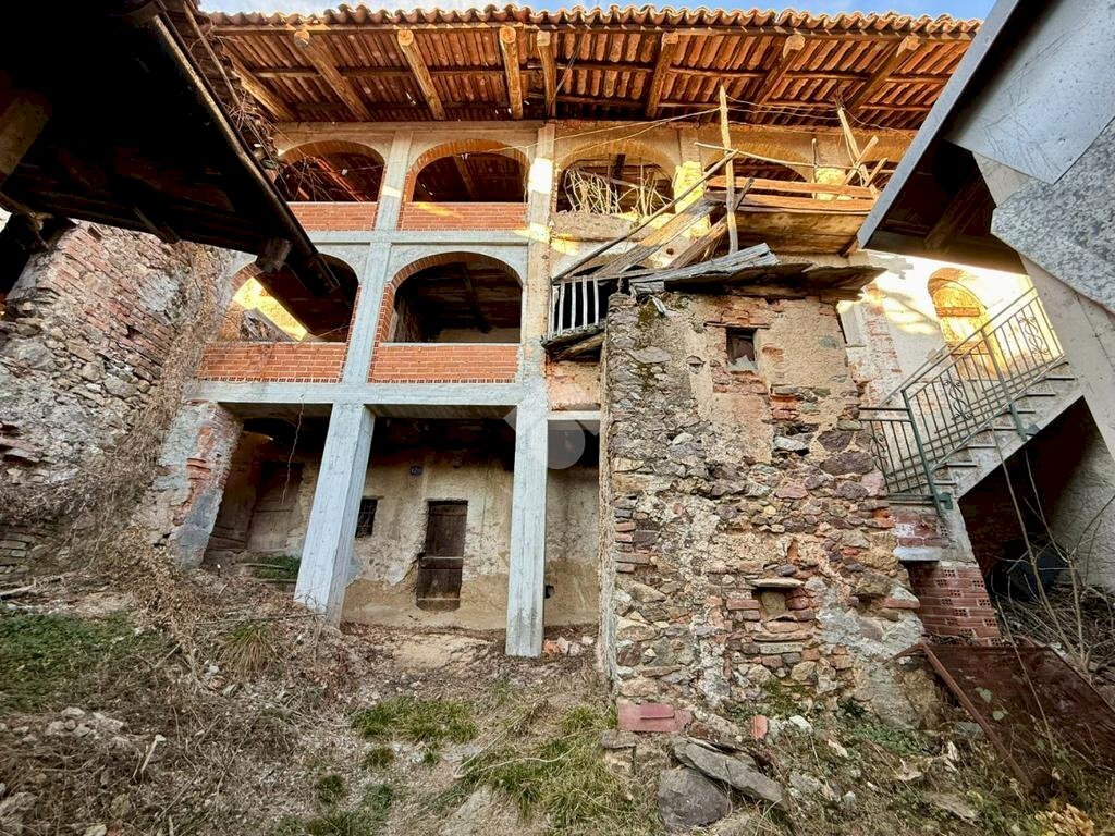 Rustic Via Pietro Micheletto, Castellamonte - photo 1