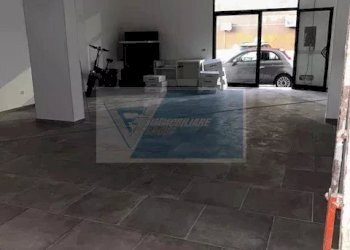 Shop Via Svezia, Siracusa - photo 7