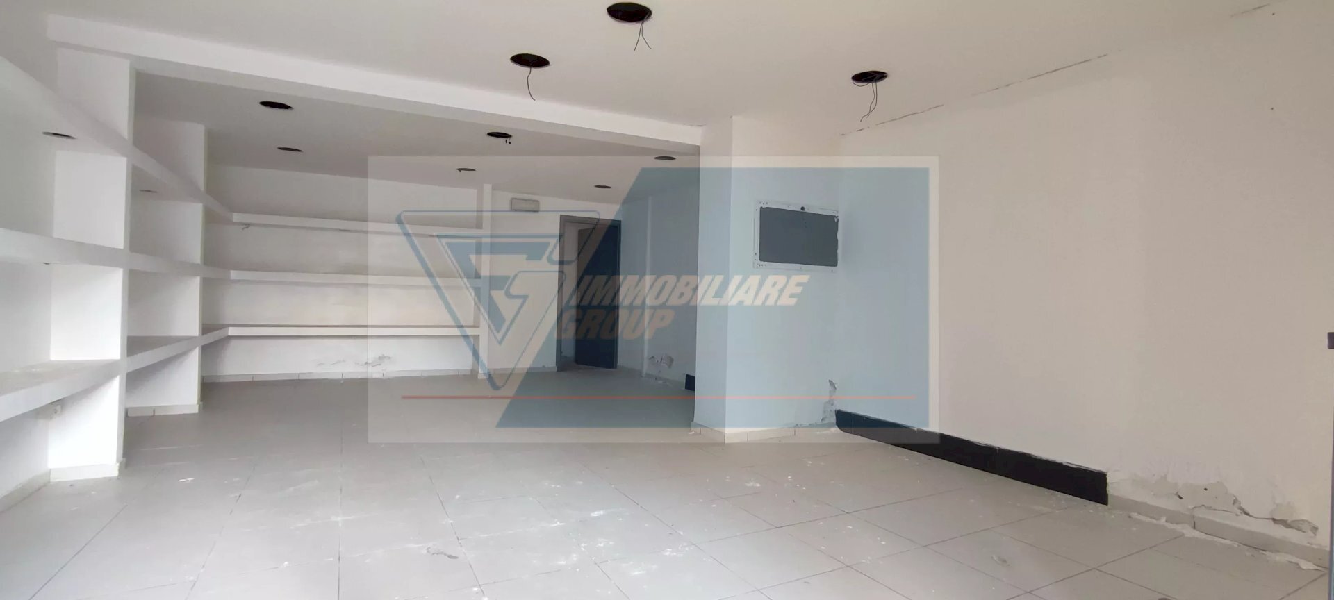 Negozio Viale Zecchino, Siracusa - foto 3