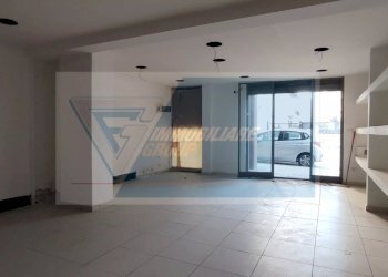 Negozio Viale Zecchino, Siracusa - foto 1