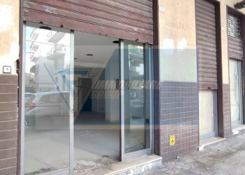 Negozio Viale Zecchino, Siracusa - foto 7