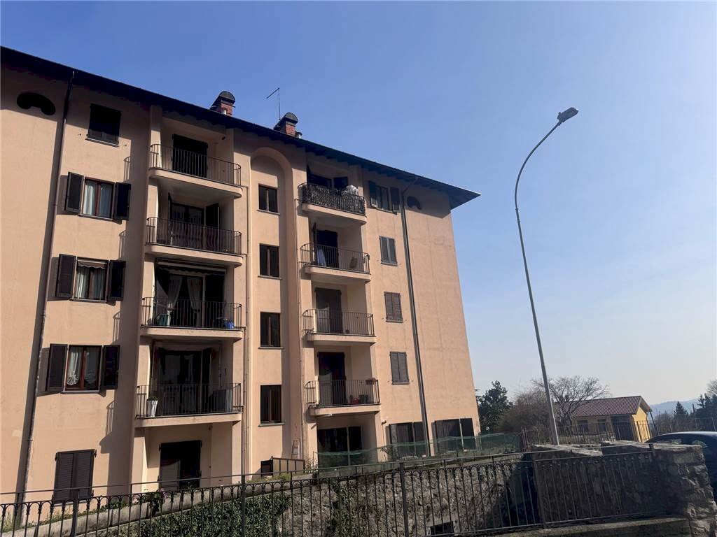 Trilocale PIAZZA INVERNIZZI 1, Caslino d'Erba - foto 1