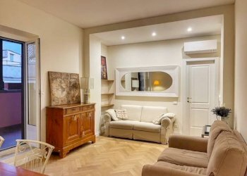 Salone - Attico piazza del Parlamento, 4, Roma (zona Centro Storico) - foto 1