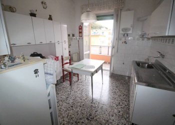 Cucina - Four-room apartment via della Torrazza, Genova - photo 4